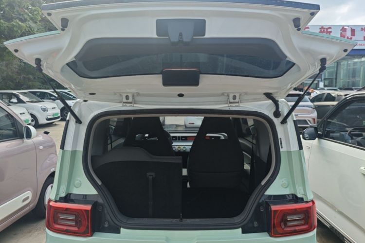 Used Wuling Hongguang MINIEV 2021 Macaron Sandwich Model 120 km Lithium NMC Trunk