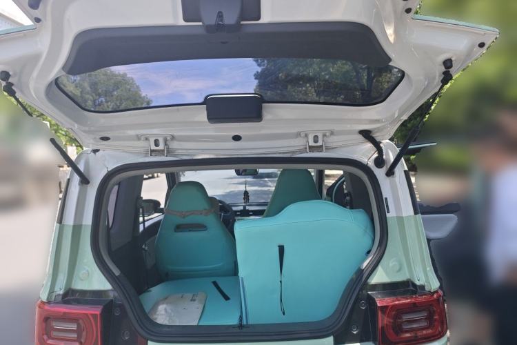 Used Wuling Hongguang MINIEV 2021 Macaron Premium Model – Lithium Iron Phosphate Trunk