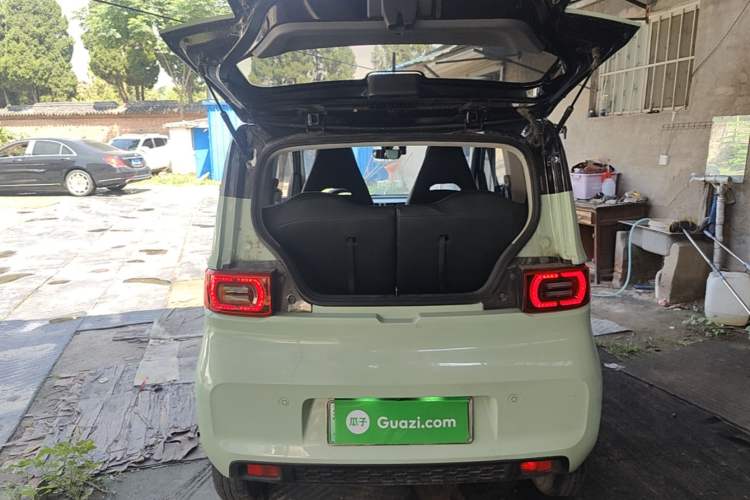 Used Wuling Hongguang MINIEV 2021 Macaron Fashion Model Lithium Iron Phosphate Trunk