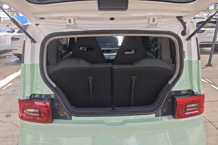 Used Wuling Hongguang MINIEV 2021 Macaron Premium Model – Lithium Iron Phosphate Trunk