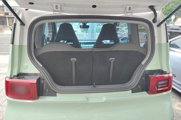 Used Wuling Hongguang MINIEV 2021 Macaron Fashion Model Lithium Iron Phosphate Trunk