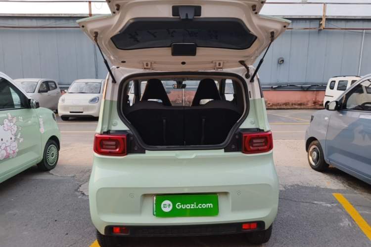 Used Wuling Hongguang MINIEV 2021 Macaron Fashion Model Lithium Iron Phosphate Trunk