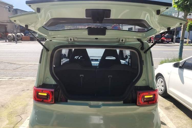 Used Wuling Hongguang MINIEV 2021 Macaron Premium Model – Lithium Iron Phosphate Trunk