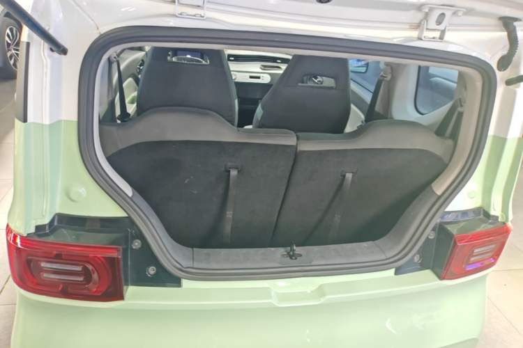 Used Wuling Hongguang MINIEV 2021 Macaron Premium Model – Lithium Iron Phosphate Trunk
