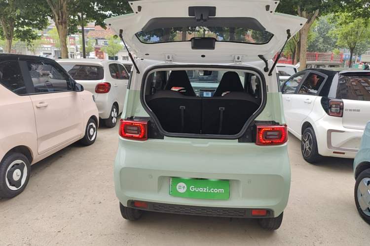 Used Wuling Hongguang MINIEV 2021 Macaron Fashion Model Lithium Iron Phosphate Trunk