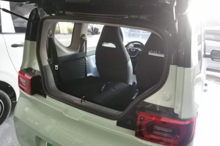 Used Wuling Hongguang MINIEV 2021 Macaron Fashion Edition Lithium-Ion Battery Trunk