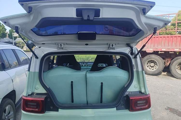 Used Wuling Hongguang MINIEV 2021 Macaron Fashion Model Lithium Iron Phosphate Trunk