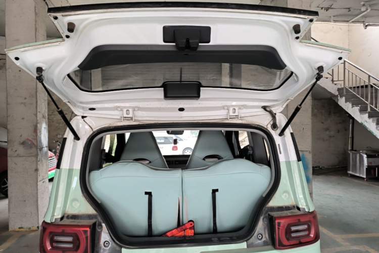 Used Wuling Hongguang MINIEV 2021 Macaron Fashion Model Lithium Iron Phosphate Trunk