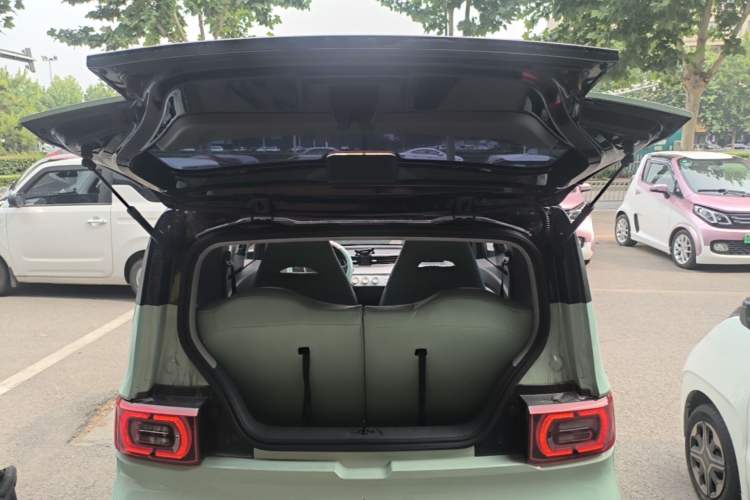 Used Wuling Hongguang MINIEV 2021 Macaron Fashion Model Lithium Iron Phosphate Trunk