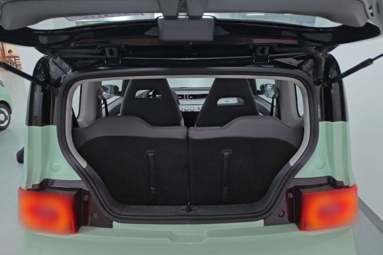 Used Wuling Hongguang MINIEV 2021 Macaron Premium Model – Lithium Iron Phosphate Trunk