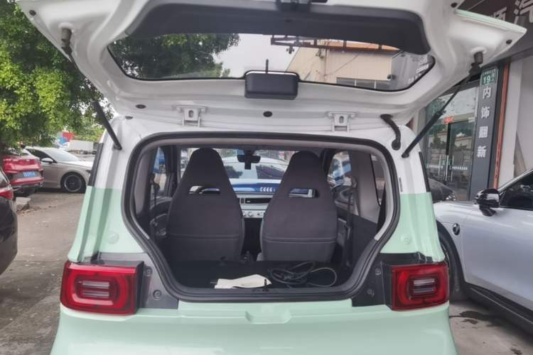 Used Wuling Hongguang MINIEV 2021 Macaron Premium Model – Lithium Iron Phosphate Trunk
