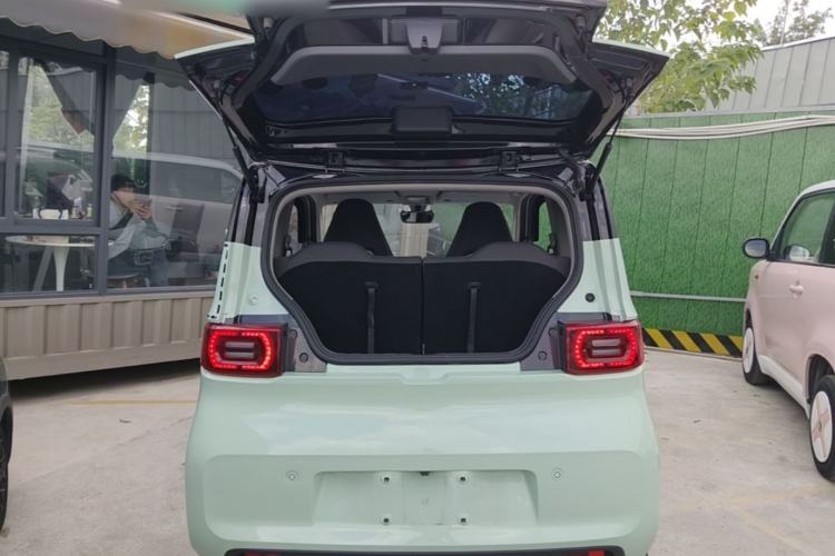 Used Wuling Hongguang MINIEV 2021 Macaron Fashion Model Lithium Iron Phosphate Trunk