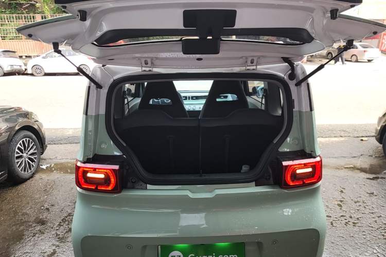 Used Wuling Hongguang MINIEV 2021 Macaron Fashion Model Lithium Iron Phosphate Trunk