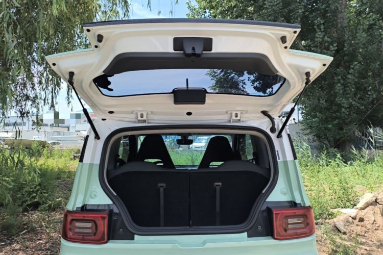 Used Wuling Hongguang MINIEV 2021 Macaron Premium Model – Lithium Iron Phosphate Trunk
