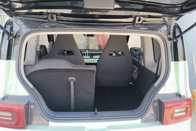 Used Wuling Hongguang MINIEV 2021 Macaron Fashion Edition Lithium-Ion Battery Trunk