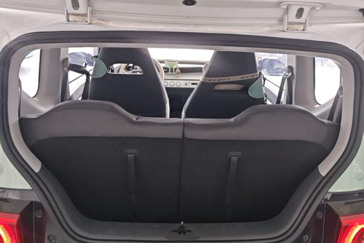 Used Wuling Hongguang MINIEV 2021 Macaron Fashion Model Lithium Iron Phosphate Trunk