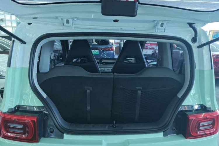 Used Wuling Hongguang MINIEV 2021 Macaron Premium Model – Lithium Iron Phosphate Trunk