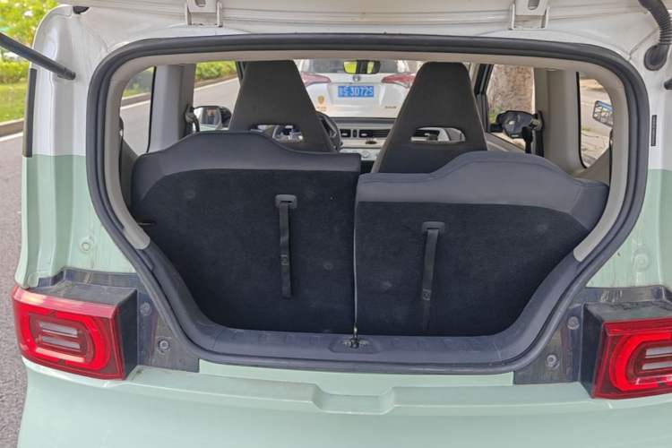 Used Wuling Hongguang MINIEV 2021 Macaron Premium Model – Lithium Iron Phosphate Trunk