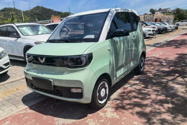 Gebrauchter Wuling Hongguang MINIEV 2021 Macaron Premium Model – Lithium Iron Phosphate