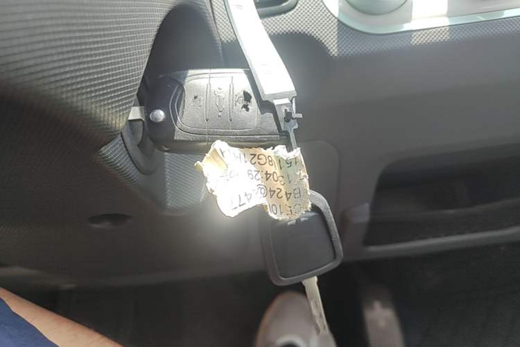 Used Wuling Hongguang MINIEV 2021 Macaron Fashion Model Lithium Iron Phosphate Vehicle Key