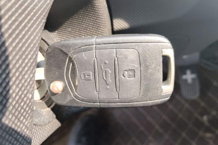 Used Wuling Hongguang MINIEV 2021 Macaron Premium Model – Lithium Iron Phosphate Vehicle Key