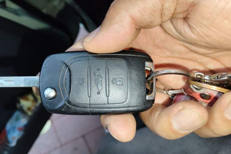 Used Wuling Hongguang MINIEV 2021 Macaron Fashion Model Lithium Iron Phosphate Vehicle Key