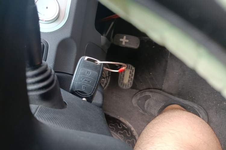 Used Wuling Hongguang MINIEV 2021 Macaron Premium Model – Lithium Iron Phosphate Vehicle Key