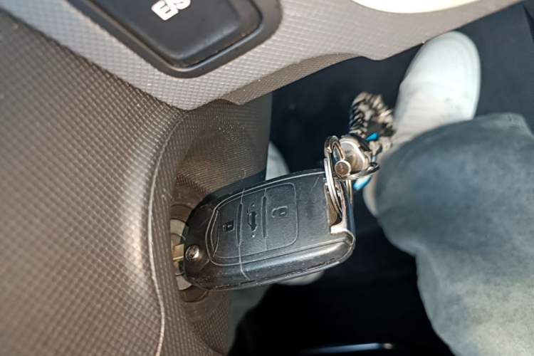 Used Wuling Hongguang MINIEV 2021 Macaron Premium Model – Lithium Iron Phosphate Vehicle Key