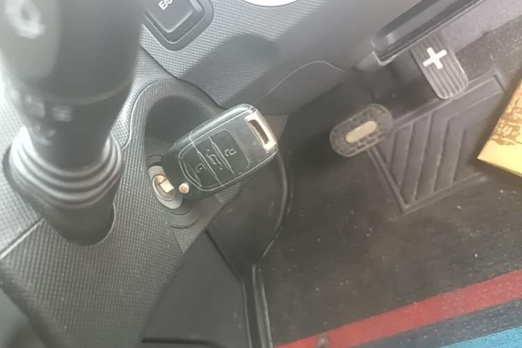 Used Wuling Hongguang MINIEV 2021 Macaron Premium Model – Lithium Iron Phosphate Vehicle Key