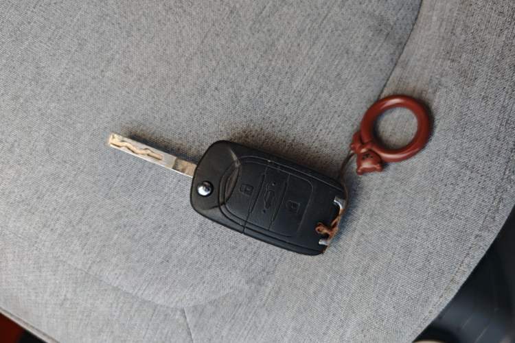 Used Wuling Hongguang MINIEV 2021 Macaron Fashion Model Lithium Iron Phosphate Vehicle Key