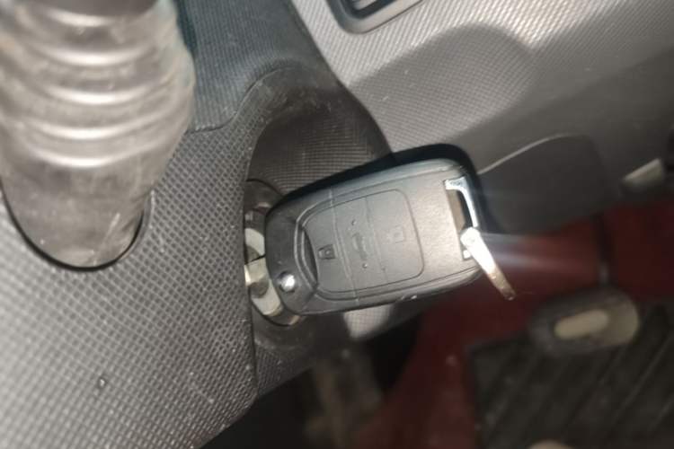 Used Wuling Hongguang MINIEV 2021 Macaron Fashion Model Lithium Iron Phosphate Vehicle Key