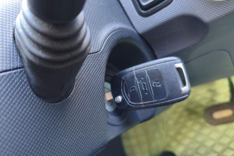 Used Wuling Hongguang MINIEV 2021 Macaron Fashion Model Lithium Iron Phosphate Vehicle Key