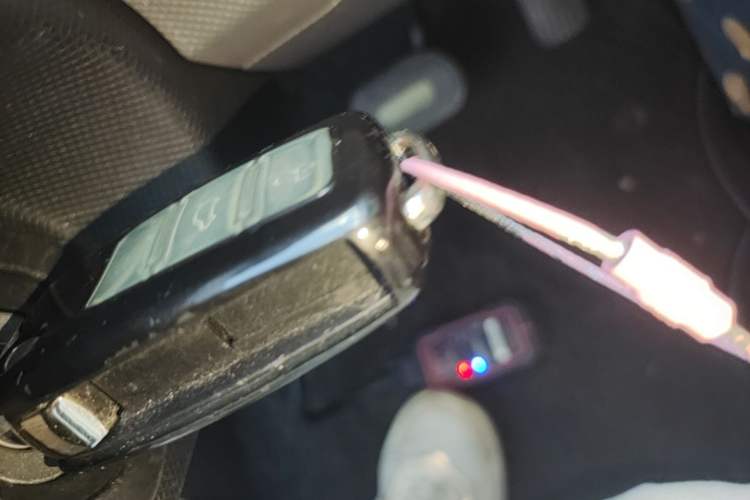 Used Wuling Hongguang MINIEV 2021 Macaron Premium Model – Lithium Iron Phosphate Vehicle Key