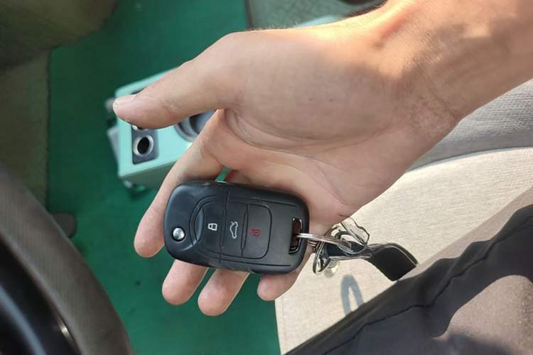 Used Wuling Hongguang MINIEV 2021 Macaron Fashion Model Lithium Iron Phosphate Vehicle Key
