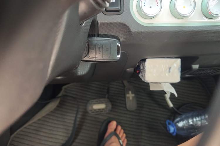 Used Wuling Hongguang MINIEV 2021 Macaron Premium Model – Lithium Iron Phosphate Vehicle Key