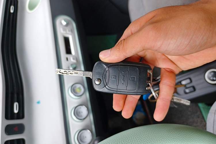 Used Wuling Hongguang MINIEV 2021 Macaron Premium Model – Lithium Iron Phosphate Vehicle Key