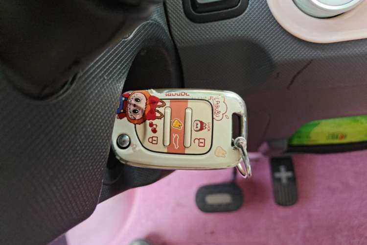Used Wuling Hongguang MINIEV 2021 Macaron Premium Model – Lithium Iron Phosphate Vehicle Key