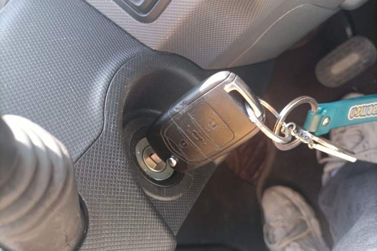 Used Wuling Hongguang MINIEV 2021 Macaron Premium Model – Lithium Iron Phosphate Vehicle Key