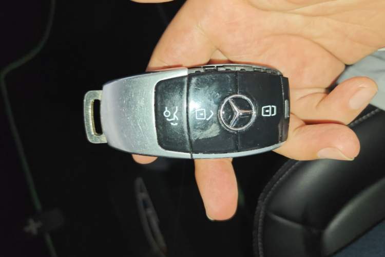 Used Wuling Hongguang MINIEV 2021 Macaron Premium Model – Lithium Iron Phosphate Vehicle Key