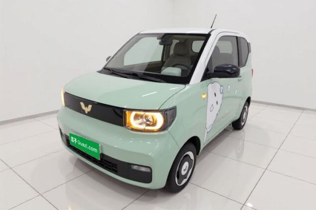 Ojetý Wuling Hongguang MINIEV 2021 Macaron Premium Model – Lithium Iron Phosphate