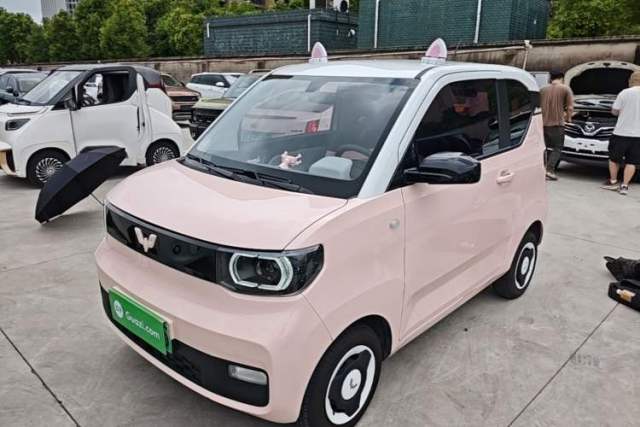Used Wuling Hongguang MINIEV 2021 Macaron Premium Model – Lithium Iron Phosphate