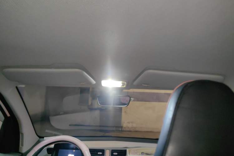 Used Wuling Hongguang MINIEV 2021 Macaron Premium Model – Lithium Iron Phosphate Headliner