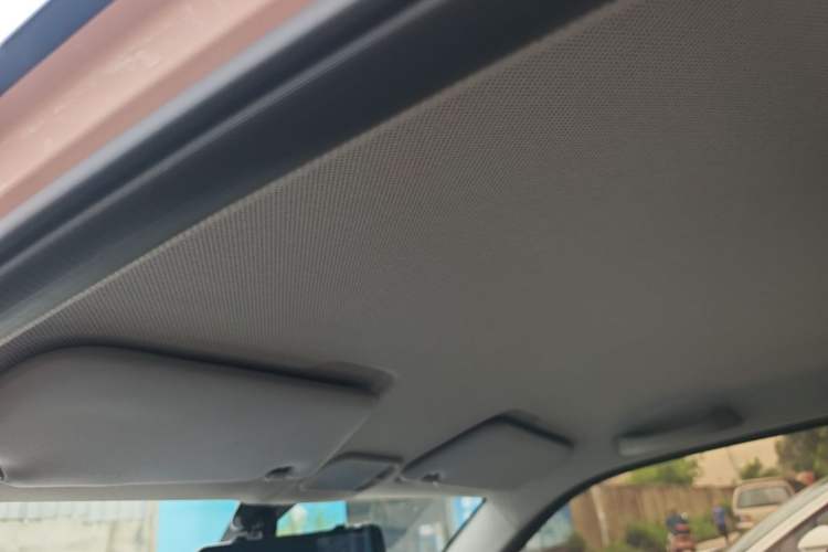 Used Wuling Hongguang MINIEV 2021 Macaron Premium Model – Lithium Iron Phosphate Headliner