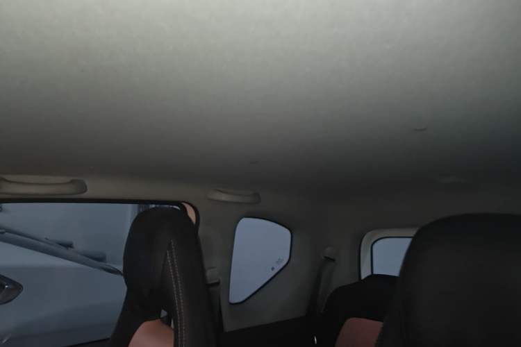 Used Wuling Hongguang MINIEV 2021 Macaron Premium Model – Lithium Iron Phosphate Headliner