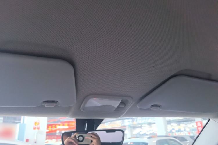 Used Wuling Hongguang MINIEV 2021 Macaron Sandwich Model 170 km Lithium Ternary Headliner