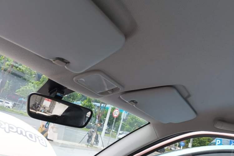 Used Wuling Hongguang MINIEV 2021 Macaron Premium Model – Lithium Iron Phosphate Headliner