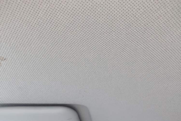 Used Wuling Hongguang MINIEV 2021 Macaron Premium Model – Lithium Iron Phosphate Headliner