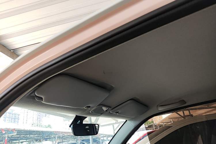 Used Wuling Hongguang MINIEV 2021 Macaron Fashion Edition Lithium-Ion Battery Headliner