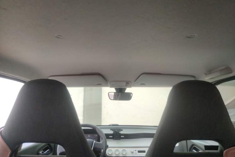 Used Wuling Hongguang MINIEV 2021 Macaron Fashion Model Lithium Iron Phosphate Headliner