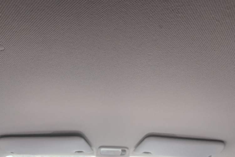 Used Wuling Hongguang MINIEV 2021 Macaron Sandwich Model 120 km Lithium Iron Phosphate Headliner